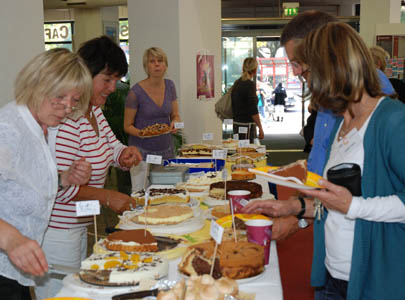 Kunstfest 2009 - Kuchenbuffet Bild: Kunstfest 2009, Kuchenbuffet